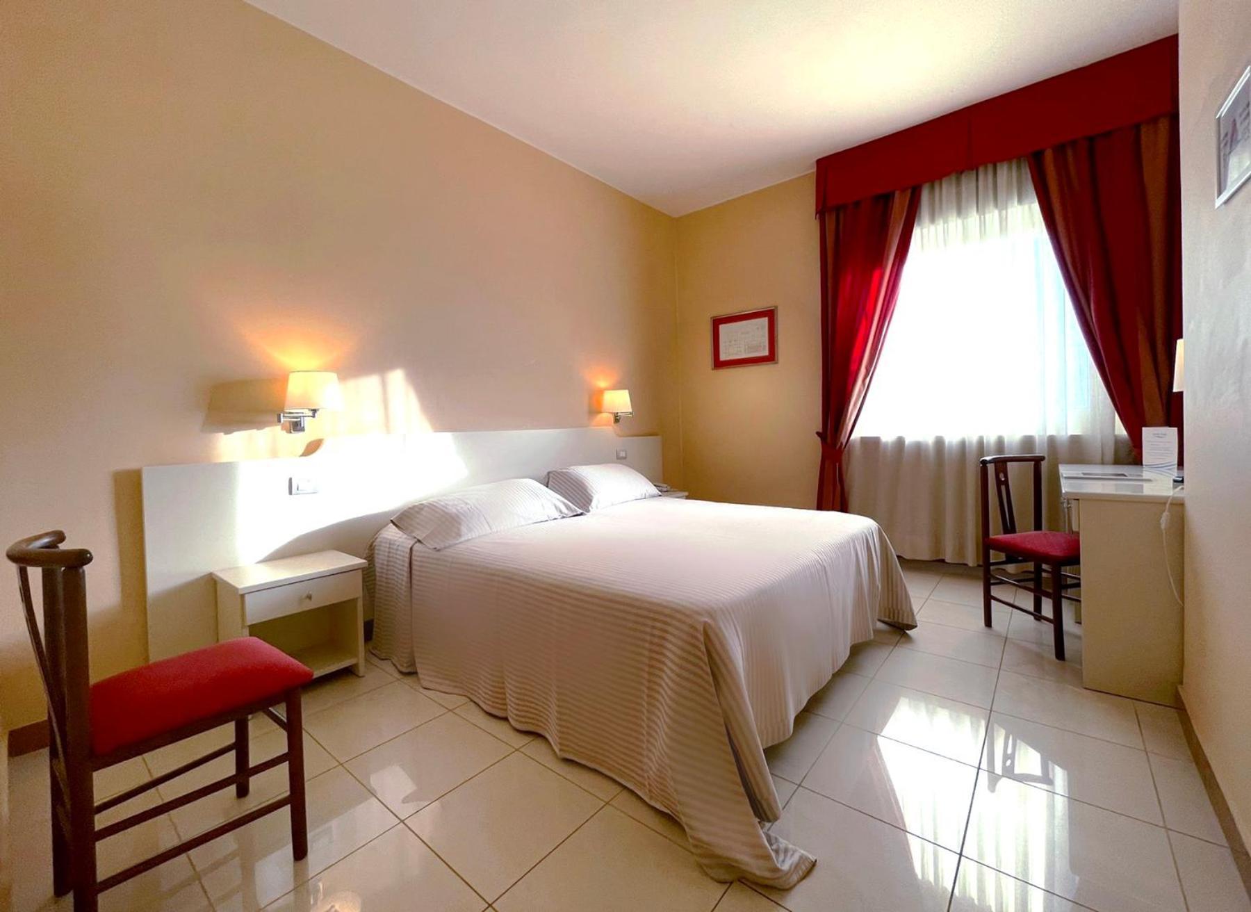 Barion Hotel & Congressi Exterior foto